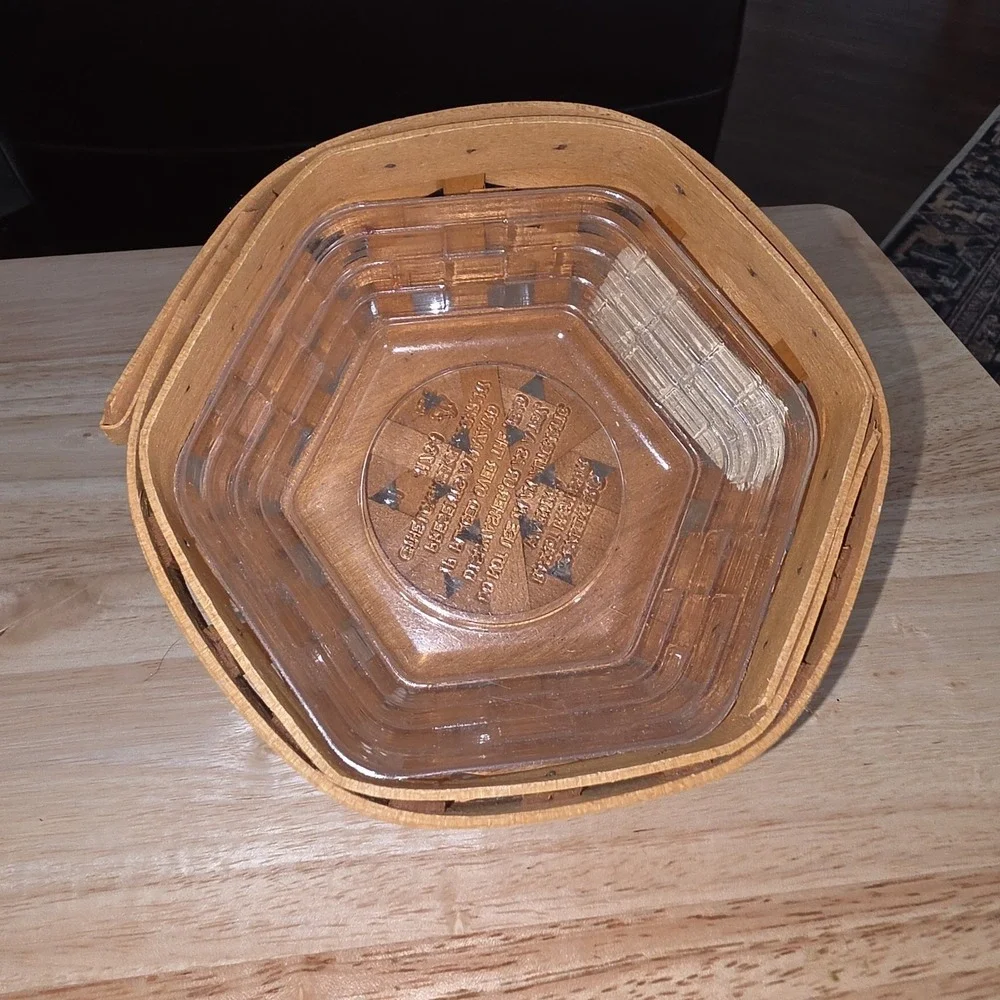 Small Vintage 2002 Longaberger Woven Basket W/ Liner 3